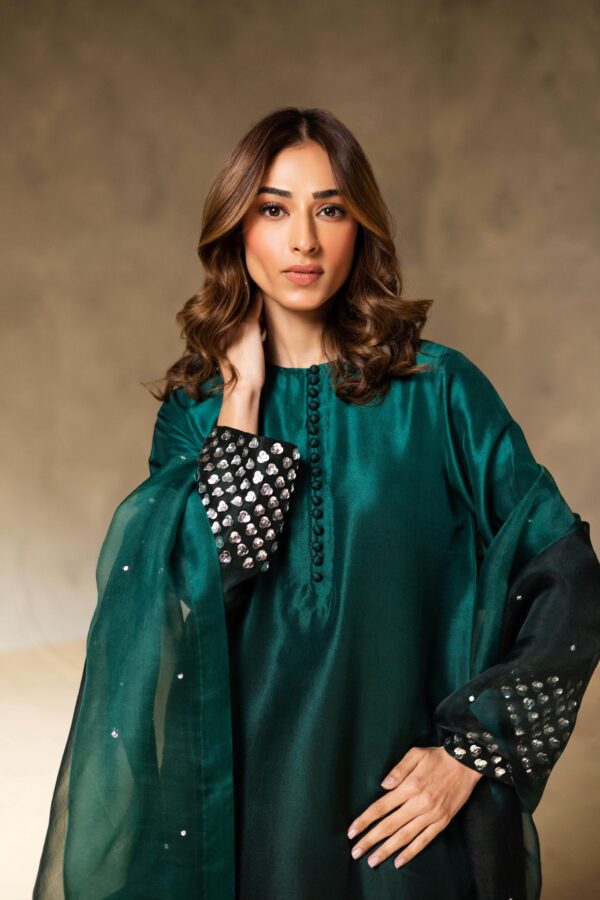 Emerald Allure - Image 3